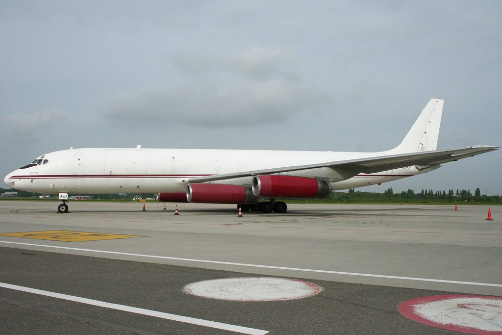 Air Charter Express Douglas DC-8-62AF in Lttich am 03.05.09