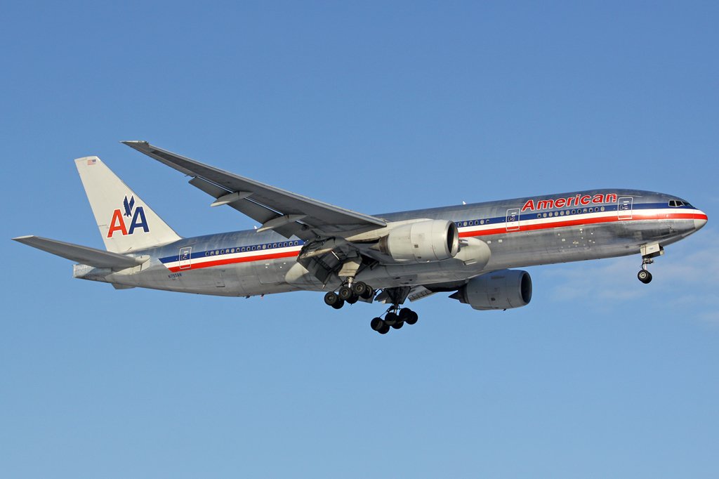American Airlines Boeing 777-223(ER)in London Heathrow am 09,01,10