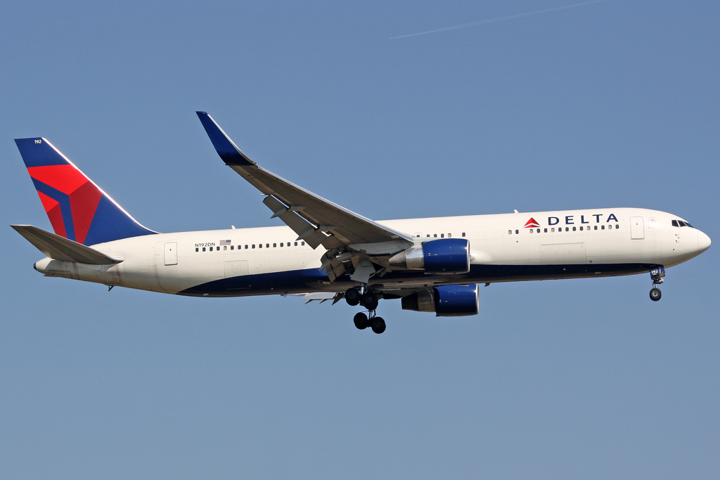 Delta Air Lines Boeing 767-332(ER) in Frankfurt am 25,04,10