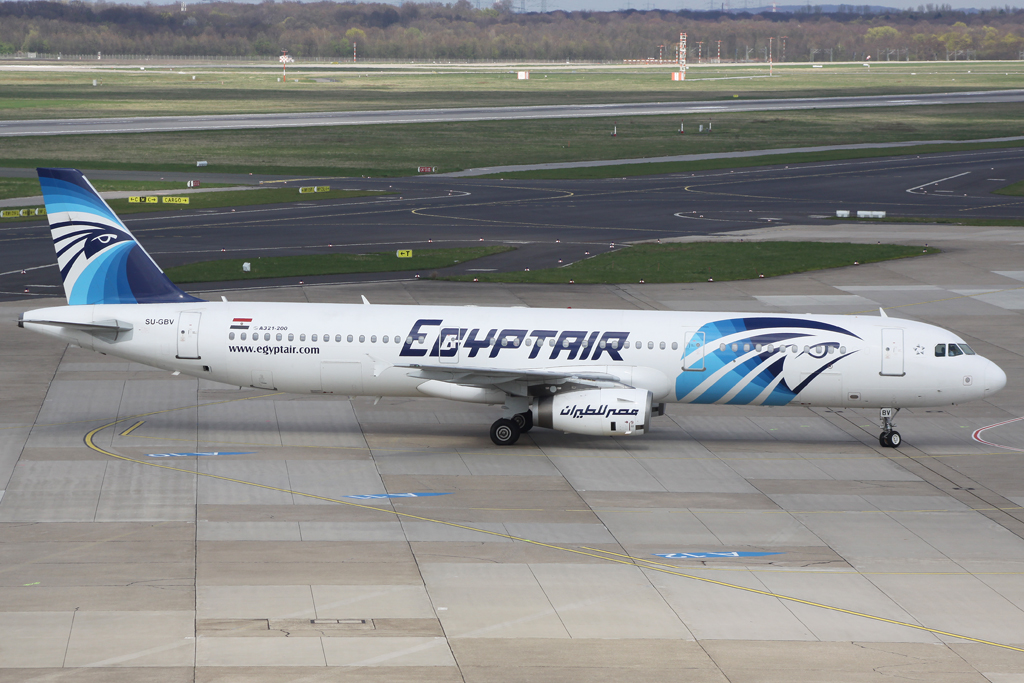 Egyptair Airbus A321 in Dsseldorf am 10.04.10