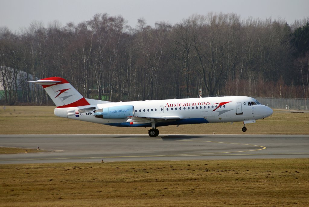 Fokker 70 der Austrian Arrows beim Start nach Wien. Leider nicht die 100 mit Star Alliance- Lackierung. Wesentlich aufregender, aber naja.