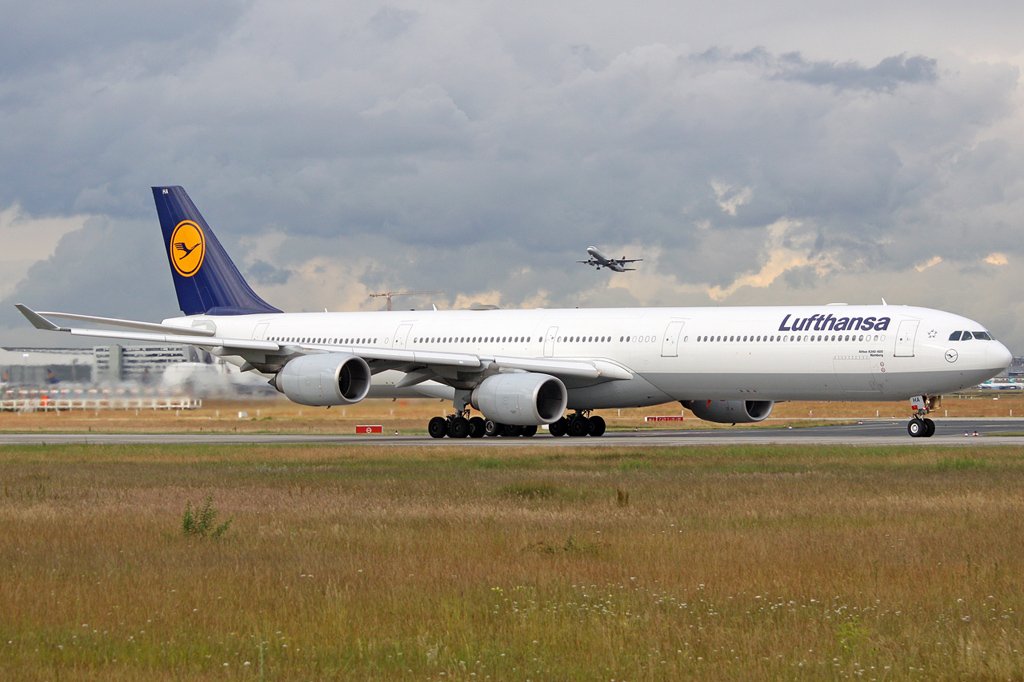 Lufthansa, A340-600, D-AIHA, in Frankfurt am 07,06,09