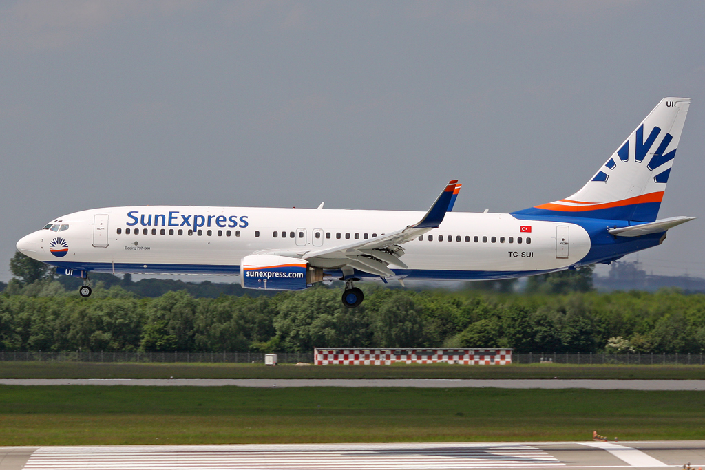 SunExpress Boeing 737-8CX(WL) TC-SUI in DUS am 24,05,10
