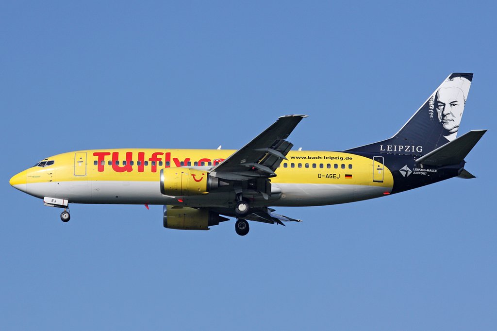 TUIfly Boeing 737-3L9 D-AGEJ in Kn am 16,08,09