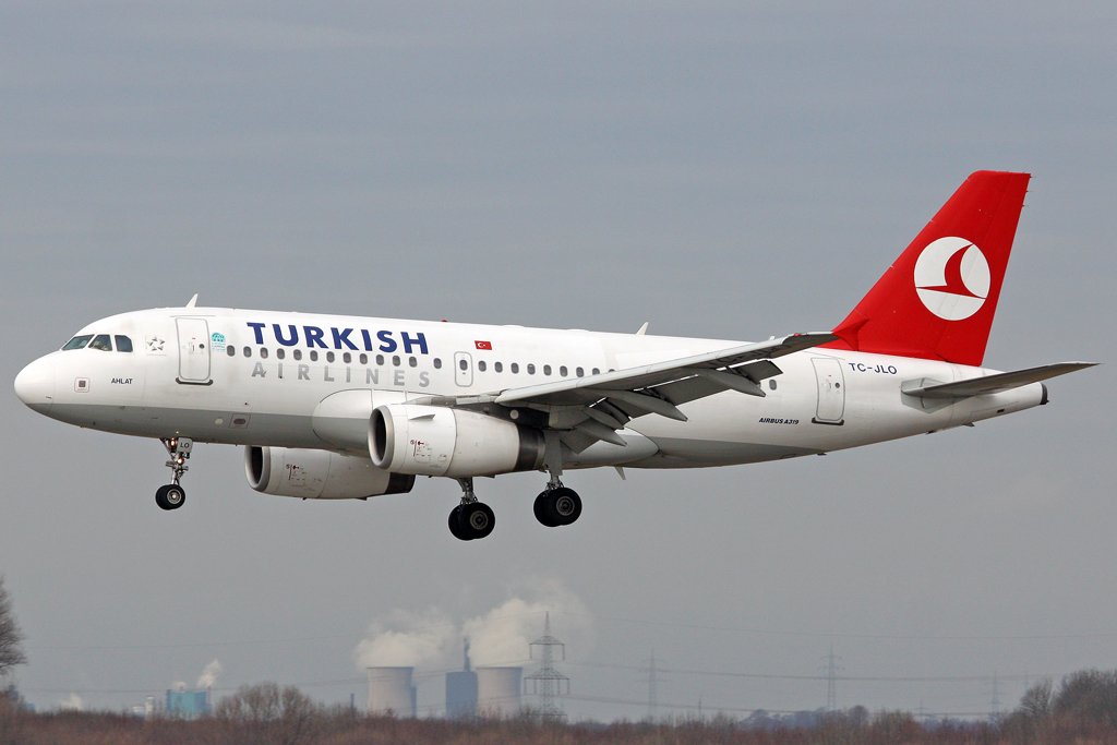 Turkish Airlines Airbus A319-132 TC-JLO in Dsseldorf am 22,02,10