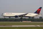 Delta Air Lines Boeing 767-332(ER) in Dsseldorf am 24.05.10 