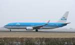 B 737-800 KLM 737 beim start auf der Bahn 36L in Amsterdam