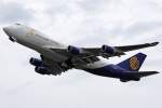 B 747-400 Global Supply Systems Boeing 747-47UF(SCD) G-GSSB in K�ln CGN am 27,07,09