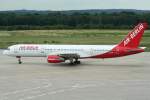 Air Berlin B757 in K�ln nach der Landung am 27.07.09 ...