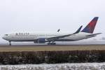 B 767-300 Delta Air Lines Boeing 767-332(ER) N174DN in Amsterdam am 14,02,10