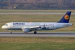 Lufthansa Airbus A320-211 D-AIQW mit '100 Jahre Hamburg Airport' Sticker in DUS am 17.01.2012