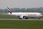 Emirates Boeing 777-31H A6-EMV ...  Daniel Meyer 10.05.2010