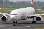 Emirates Boeing 777-31H A6-EMV ...  Daniel Meyer 10.05.2010