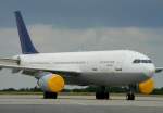 A 300-600/56683/d-aias-mit-triebwerksabdekung-in-dresden-machte D-AIAS mit Triebwerksabdekung in Dresden, machte sich 18.7.09 auf den Weg um bei einer anderen Airline weiterzufliegen. (Sommer 09)