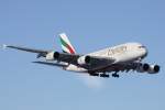 Emirates Airbus A380 im Final 09L in London Heathrow am 09.01.10 