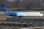 B 717/113411/ein-boeing-717-der-blue-one Ein Boeing 717 der Blue One aufgenommen bei schnem Wetter in Zrich am 05.01.2011. Reg: OH-BLI