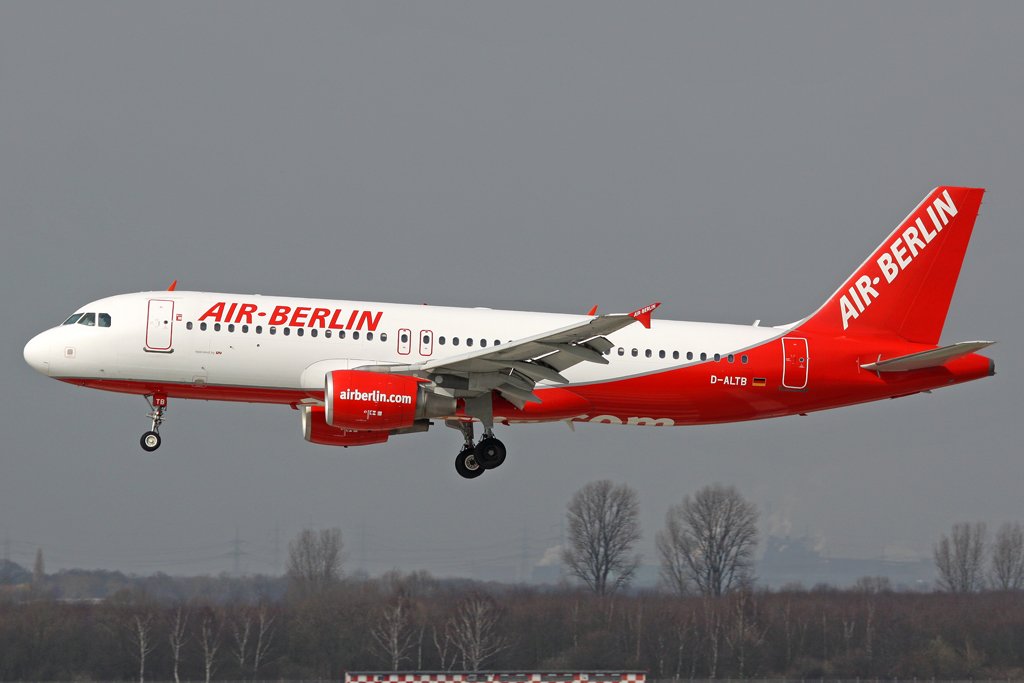 Air Berlin Airbus A320-214 D-ALTB in Dsseldorf am 22,03,10