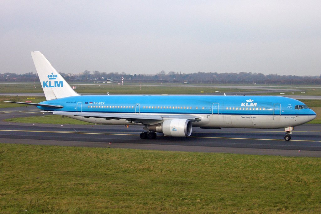 KLM, B767-300, PH-BZK in Dsseldorf am 02,12,06