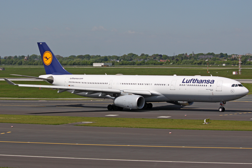Lufthansa Airbus A330-343X D-AIKD in DUS am 19,05,10