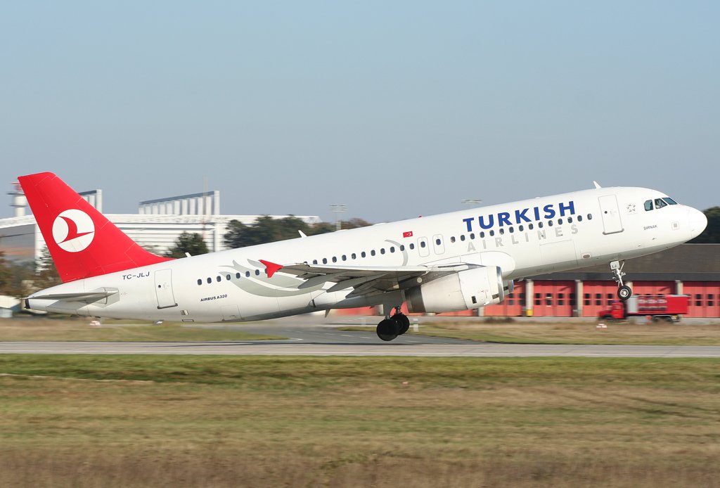 Turkish A320 Rotating in FRA am 20.10.09 