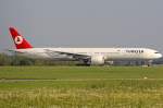 Dusseldorf - DUS/53114/turkish-airlines-boeing-777-35rer-tc-jjb-in Turkish Airlines Boeing 777-35R(ER) TC-JJB in Dsseldorf am 19,08,09