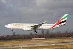 Emirates A330 A6-EKS in Dsseldorf am 19.12.2008