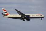 British Airways Boeing 767-336(ER) in London Heathrow am 09.01.10 im Anflug auf Bahn 09L
